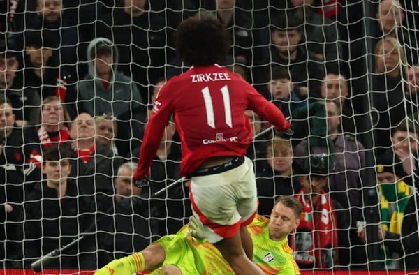 Man Utd 1-1 Fulham (pen 3-4): Zirkzee lại là tội đồ; M.U thành cựu vương