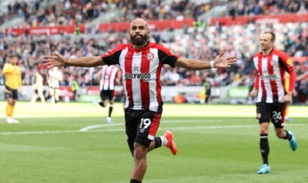 Man Utd và Arsenal cạnh tranh với 50 triệu pound Brentford