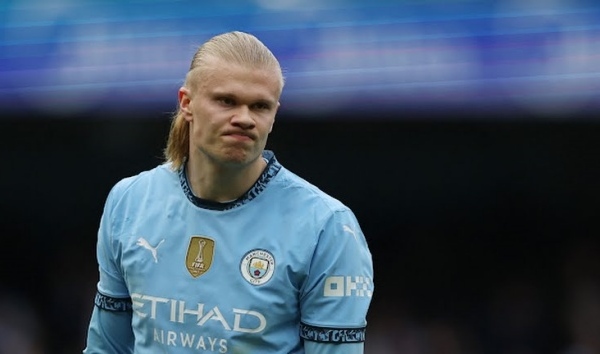 Manchester City đã giành được bốn danh hiệu Premier League liên tiếp trong bốn giải đấu hàng đầu liên tiếp?