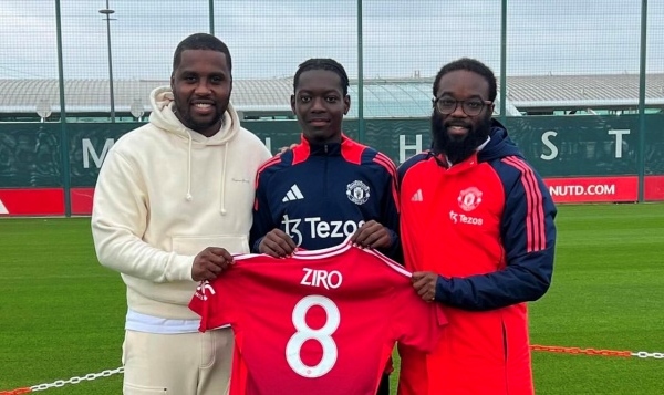 Manchester United đón tân binh 14 tuổi