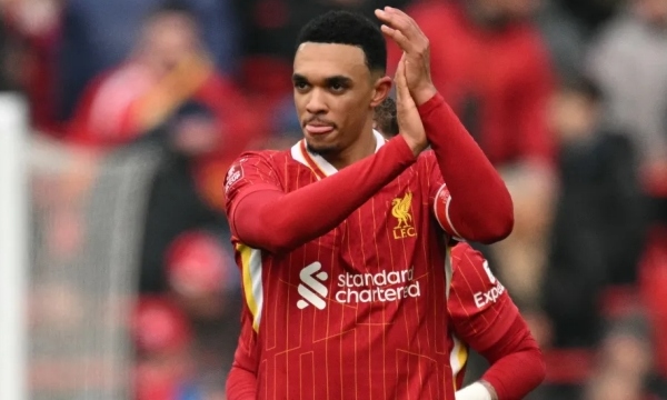 Marca: Bước tiến mới thương vụ Real chiêu mộ Alexander-Arnold
