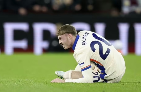 Maresca hài lòng về phản ứng của Cole Palmer sau pha bỏ lỡ khiến Chelsea thua Villa