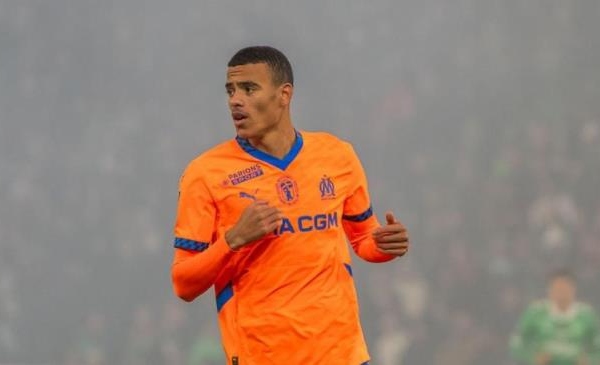 Marseille đánh bại Saint-Etienne nhờ 2 bàn thắng của Rabiot và Greenwood