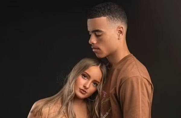 Mason Greenwood đón con thứ hai, sự nghiệp và cuộc sống đều khởi sắc