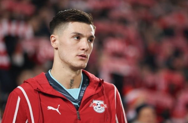 Một đội bóng Premier League bị loại khỏi thương vụ Sesko