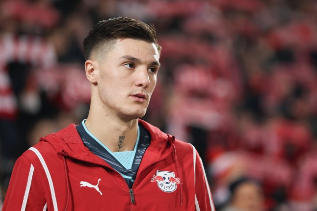 Một đội bóng Premier League bị loại khỏi thương vụ Sesko