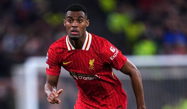 Mặt của Mikel Sao Liverpool cũng tốt như Rodri