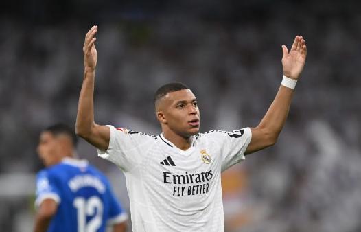 Mâu thuẫn gây gắt giữa Mbappe và PSG trước ngày đến Real Madrid