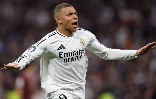 Mbappe cho Haaland biết ai mới là tiền đạo xuất sắc nhất thế giới