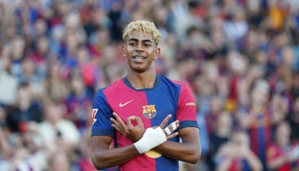 Mendes xác nhận, Yamal sắp gia hạn với Barca