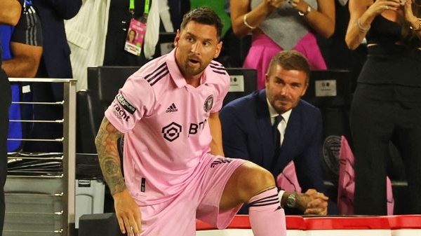 Messi nhiều lần thách thức chủ tịch David Beckham