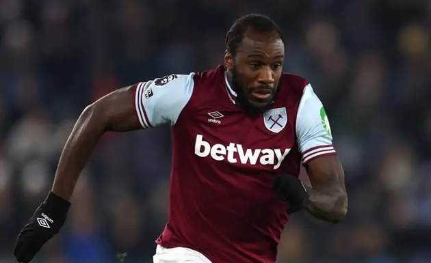 Michail Antonio của West Ham xuất viện sau vụ tai nạn
