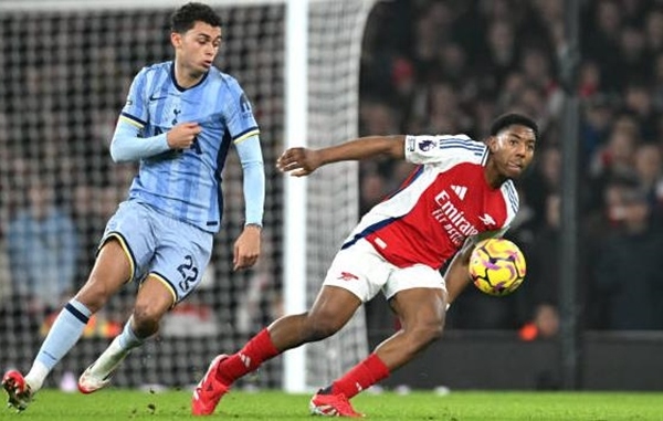 Mikel Arteta: "Cậu ấy thật phi thường"