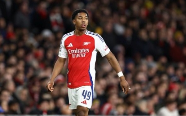 Mikel Arteta khen tấm tắc thần đồng Arsenal