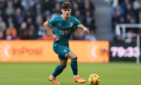 Milos Kerkez khẳng định không gia nhập Liverpool
