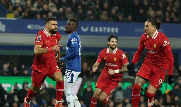 Mohamed Salah phá vỡ kỷ lục Premier League của Andy Cole