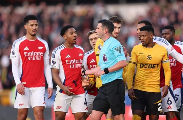 Morgan chỉ trích quyết định "vô lý đến phát điên" của trọng tài với Arsenal