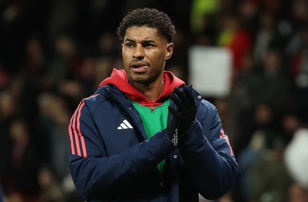 Một CLB từ bỏ chiêu mộ Rashford