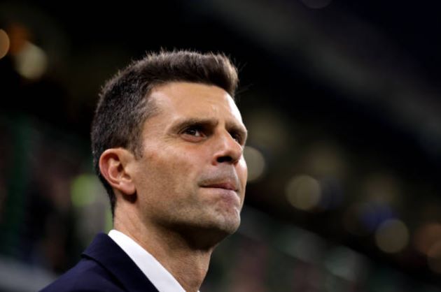 Motta bị chỉ trích vì xoay tua đội hình Juventus