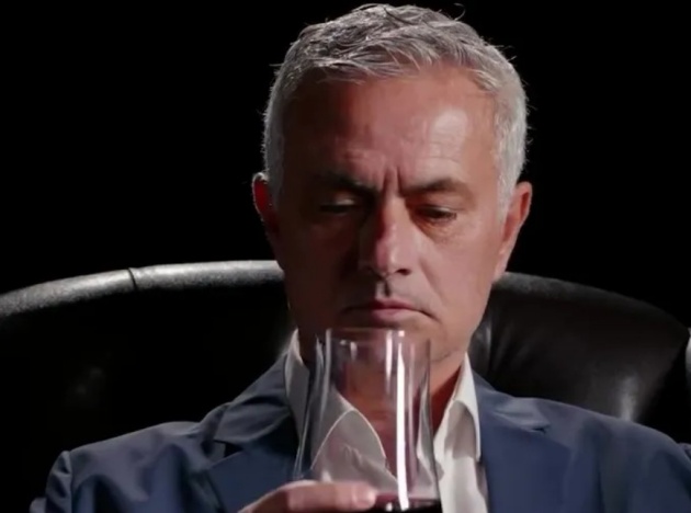 Mourinho có nghề tay trái bất ngờ