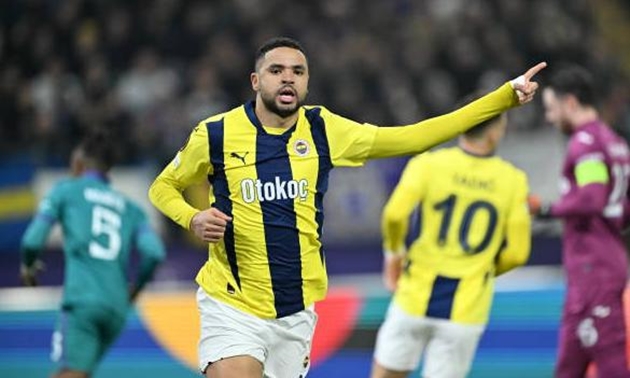 Mourinho và Fenerbahce giành vé đi tiếp tại Europa League sau màn rượt đuổi với Anderlecht