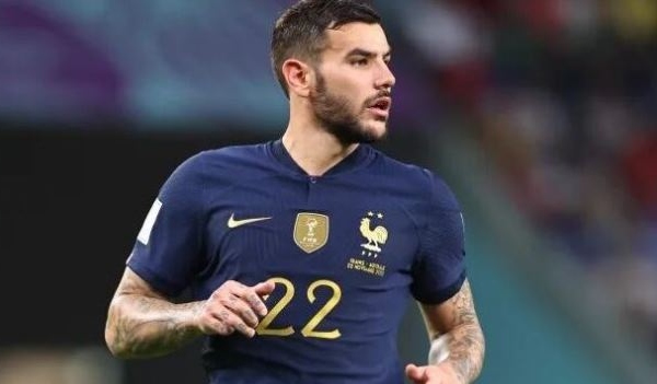 MU liên hệ Milan, quyết chiêu mộ Theo Hernandez