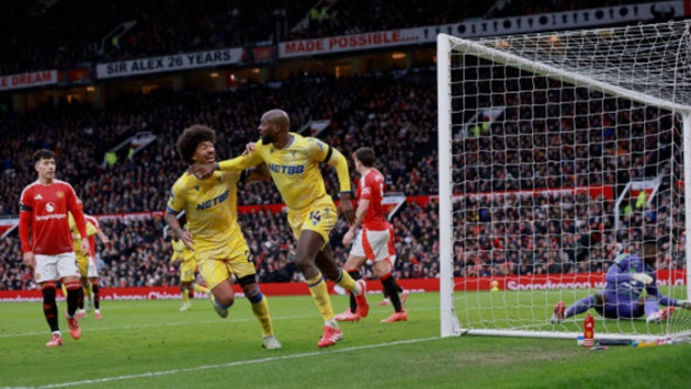 MU thua bạc nhược tại Old Trafford, để cho Tottenham phả hơi nóng