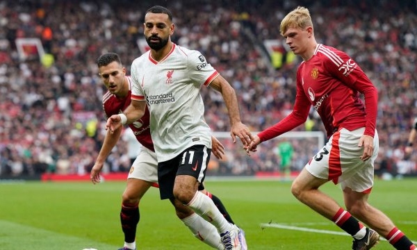 NÓNG! Liverpool ra thông báo quan trọng trước trận Man United