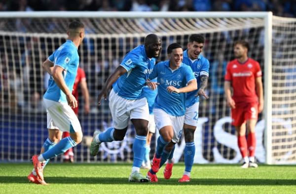 Napoli 2-1 Fiorentina: Lukaku tỏa sáng; Ngả mũ trước De Gea