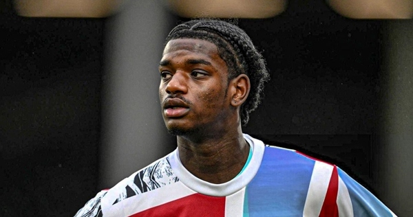 Napoli bất ngờ nhắm sao trẻ Arsenal
