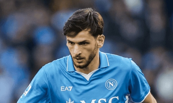 Napoli từ chối đề nghị 210 triệu euro từ PSG