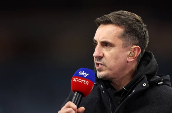 Neville công khai xin lỗi những nhận định về Liverpool và Chelsea