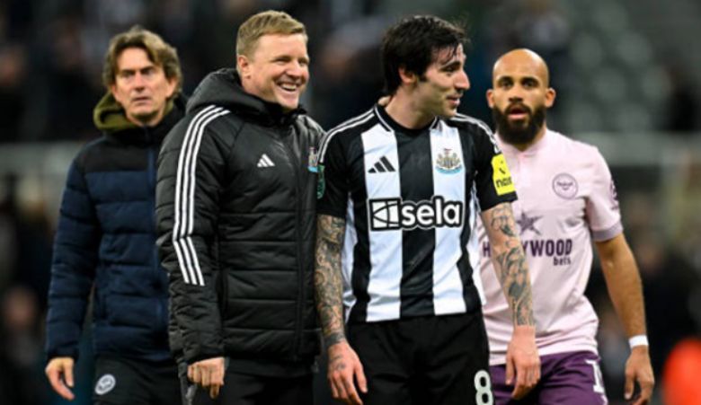 Newcastle 3-1 Brentford: Eddie Howe khen tấm tắc Tonali; Thomas Frank nổi giận với học trò