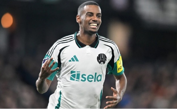 Newcastle định giá Alexander Isak hơn 150 triệu bảng