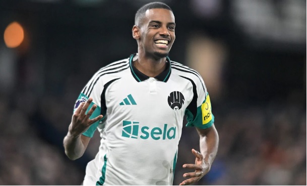 Newcastle định giá Alexander Isak hơn 150 triệu bảng