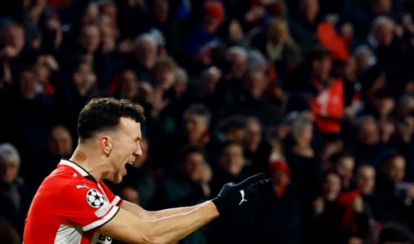 Ngả mũ trước Perisic