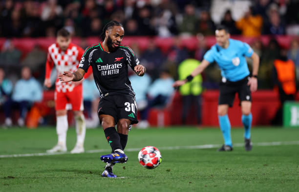 Người duy nhất có thể khiến Sterling vực dậy ở Arsenal