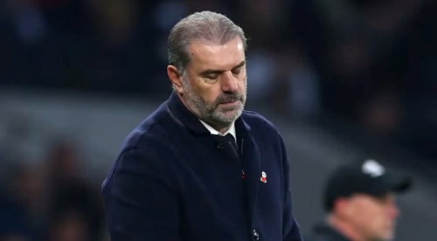 Ngây thơ trước Liverpool, Postecoglou chỉ còn một cứu cánh