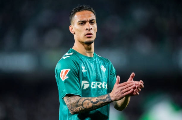 Người đại diện của Antony đặt dấu hỏi cho Man United