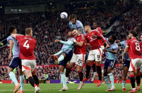 Người hùng thầm lặng của MU khi hòa Arsenal