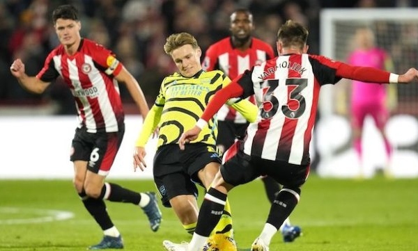 Nhận định Ngoại hạng Anh - Brentford vs Arsenal (0h30 ngày 2/1): Hàng thủ tan hoang; Đại tiệc năm mới