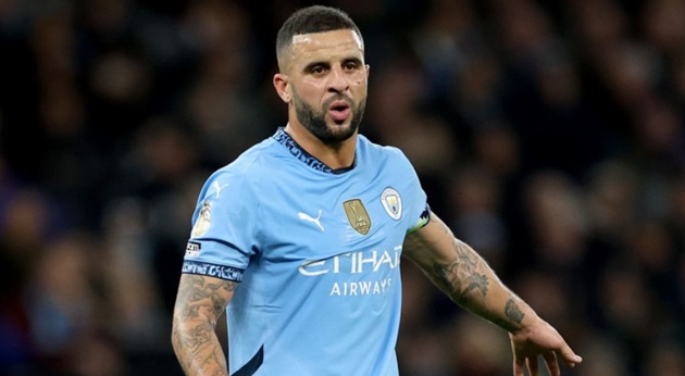 NÓNG! AC Milan chốt vụ Walker