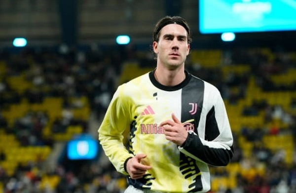 NÓNG! Arsenal không mặn mà với Vlahovic