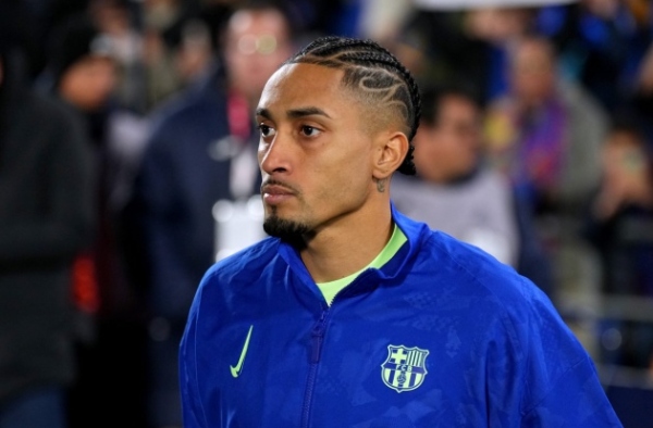 NÓNG! Barcelona ra quyết định về tương lai Raphinha