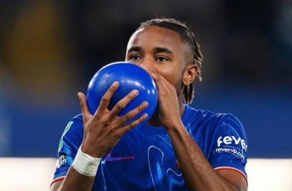 NÓNG! Chelsea tạo cơ hội lớn để MU ký Nkunku