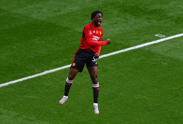 NÓNG! Diễn biến thương vụ Chelsea - Kobbie Mainoo