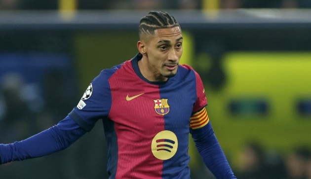 NÓNG! Hansi Flick loại Raphinha khỏi đội hình Barca
