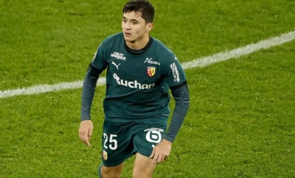 NÓNG! Man City tiến gần đến hậu vệ Ligue 1