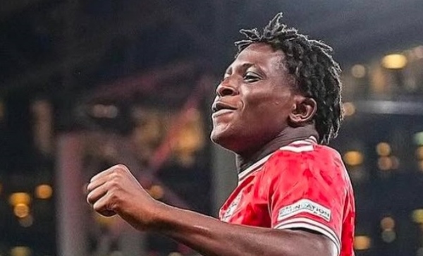NÓNG! Man Utd xác định vị trí hậu vệ trái giá 20 triệu euro