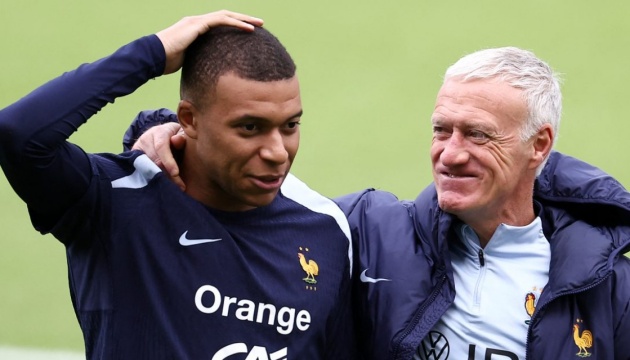 NÓNG! Mbappe trở lại tuyển Pháp